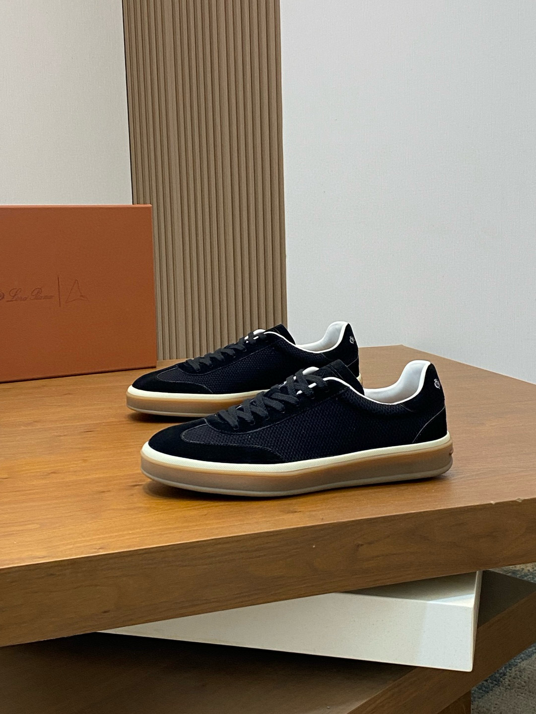 로로피아나 Loro Piana Tennis Walk 스니커즈