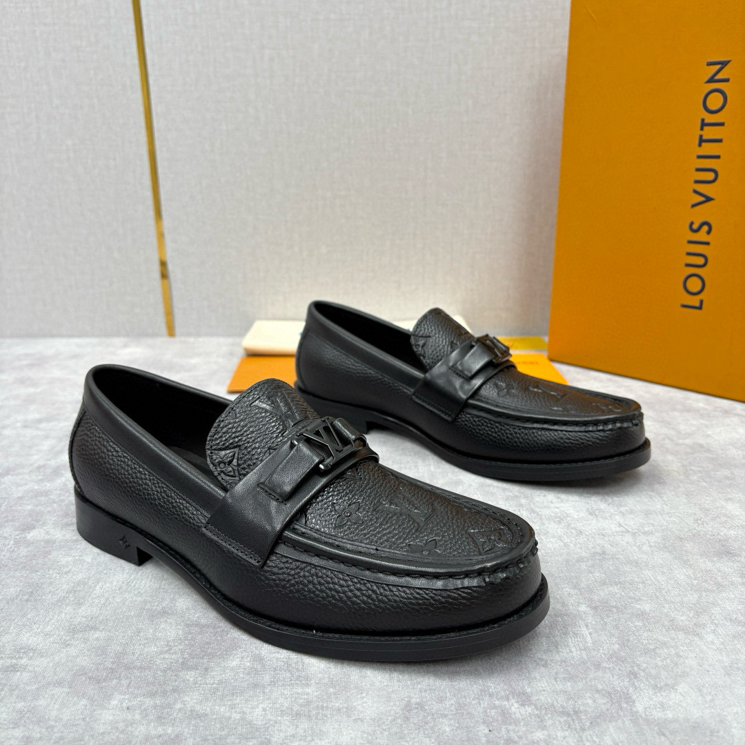 루이비통 Louis Vuitton 로퍼 슈즈