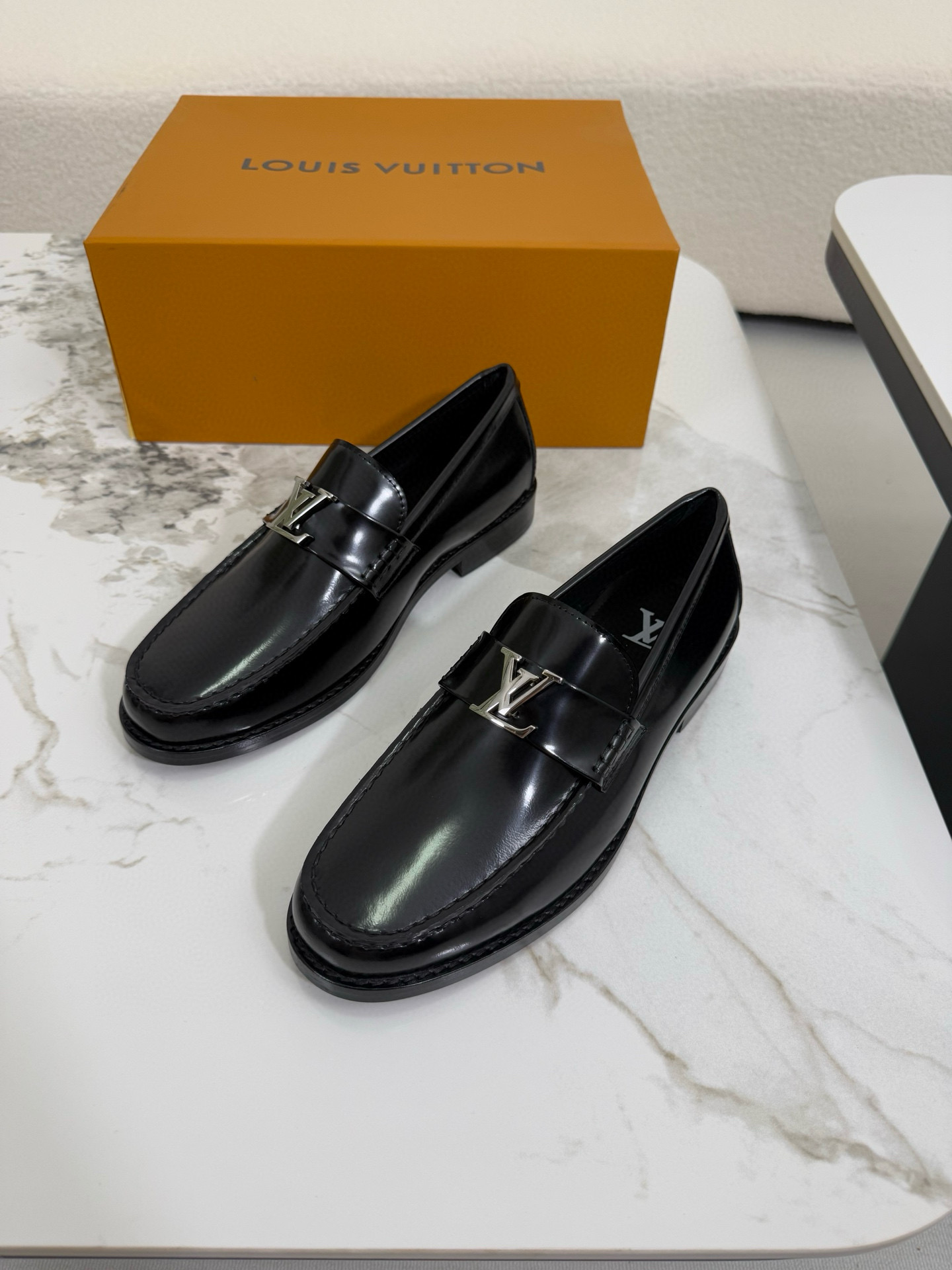 루이비통 Louis Vuitton 구두