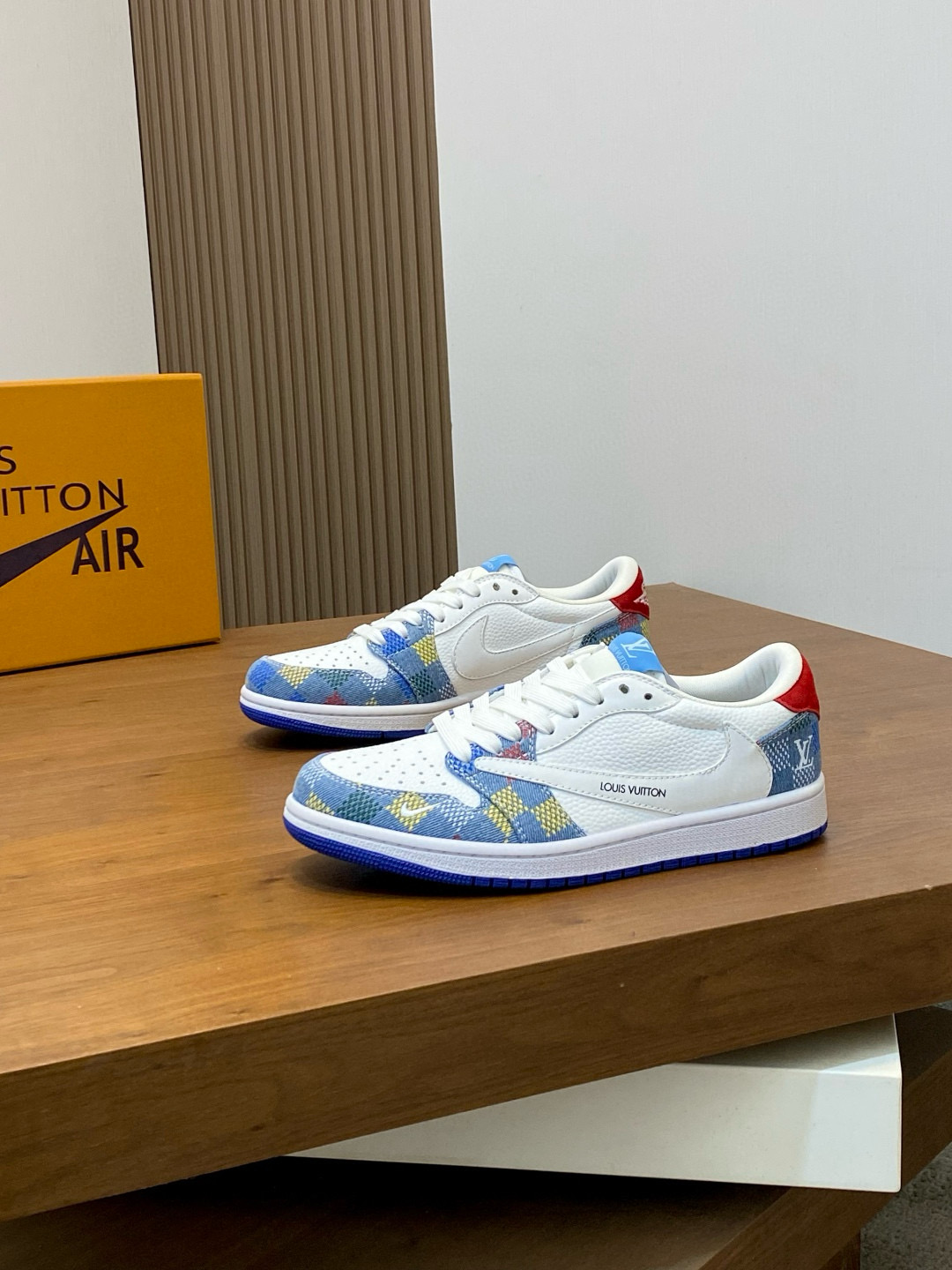 루이비통 Louis Vuitton X AIR 스니커즈