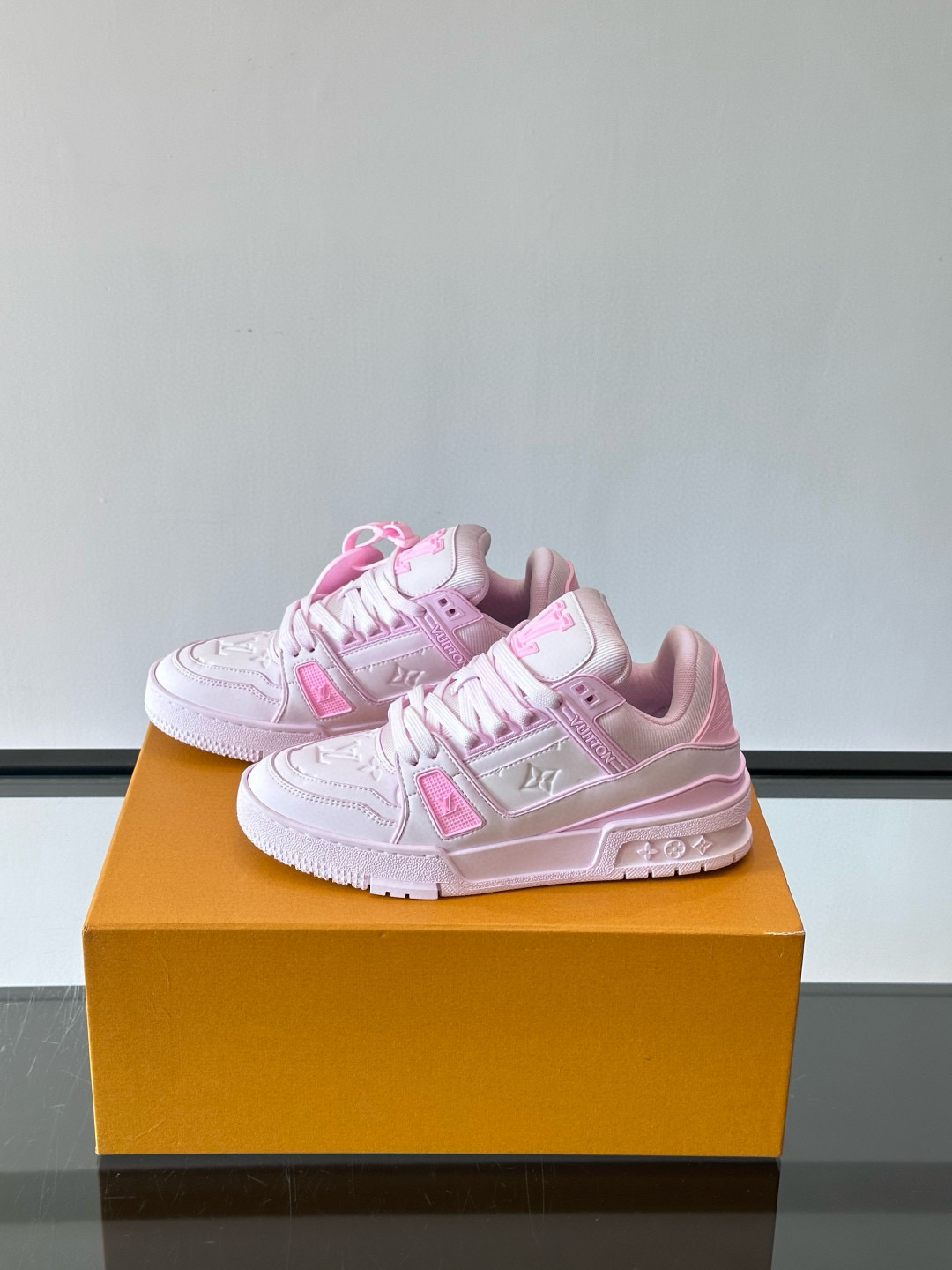 루이비통 Louis Vuitton Trainer 스니커즈