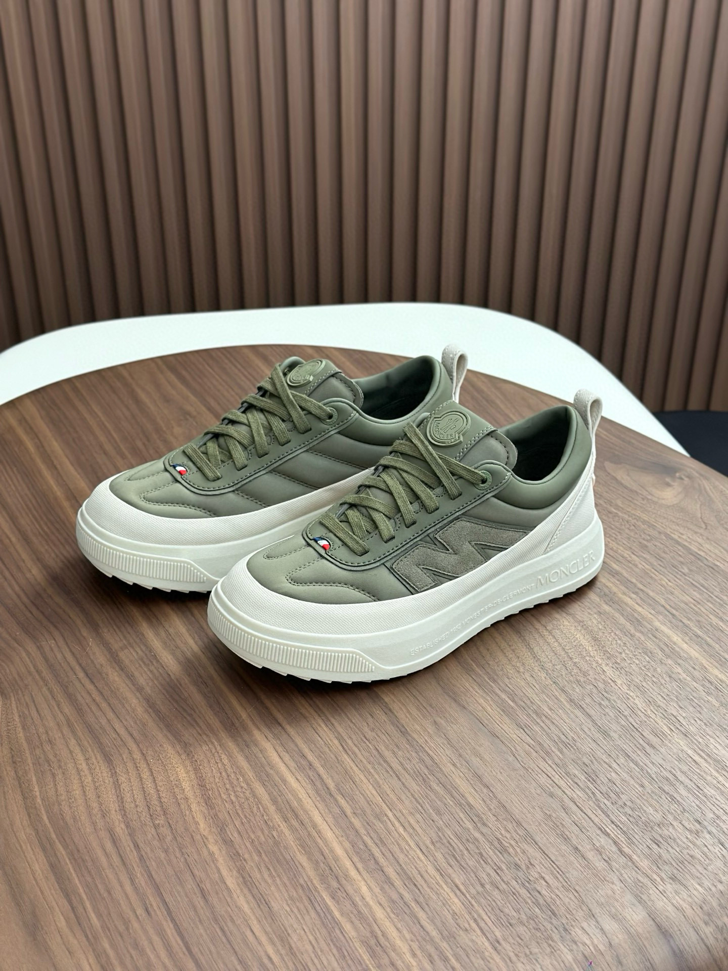 몽클레어 Moncler 스니커즈