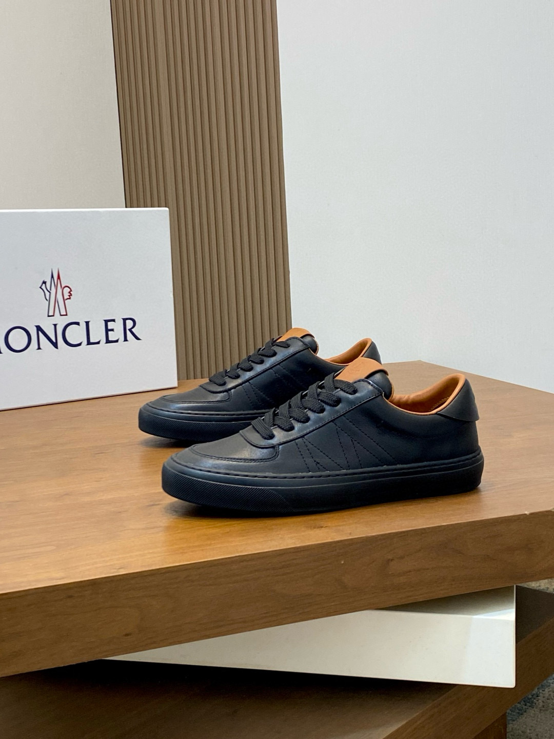 몽클레어 Moncler 스니커즈