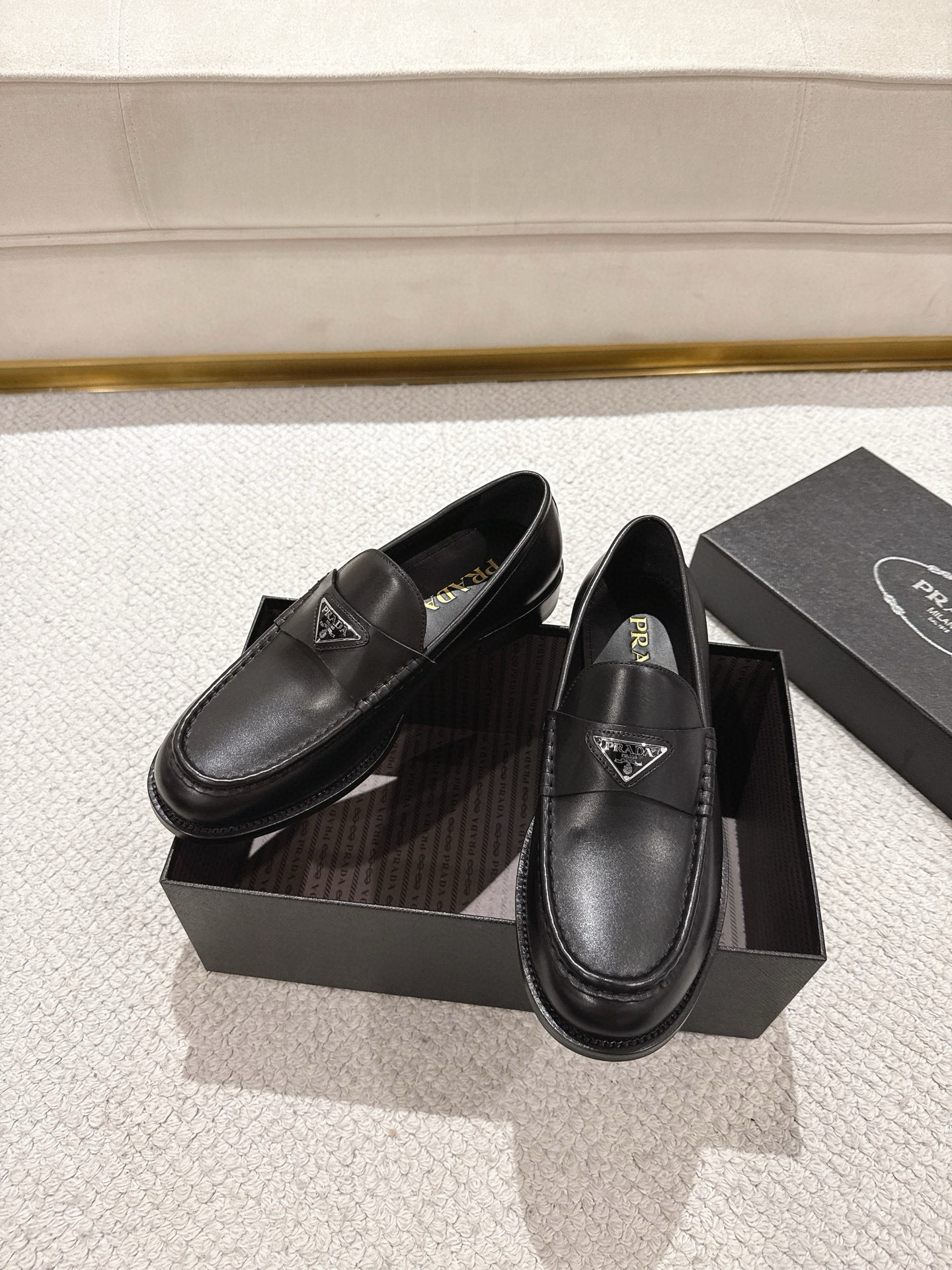 프라다 Prada 로퍼 슈즈