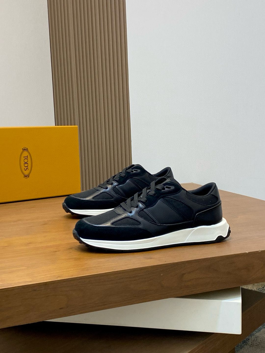 토즈 TOD'S 스니커즈