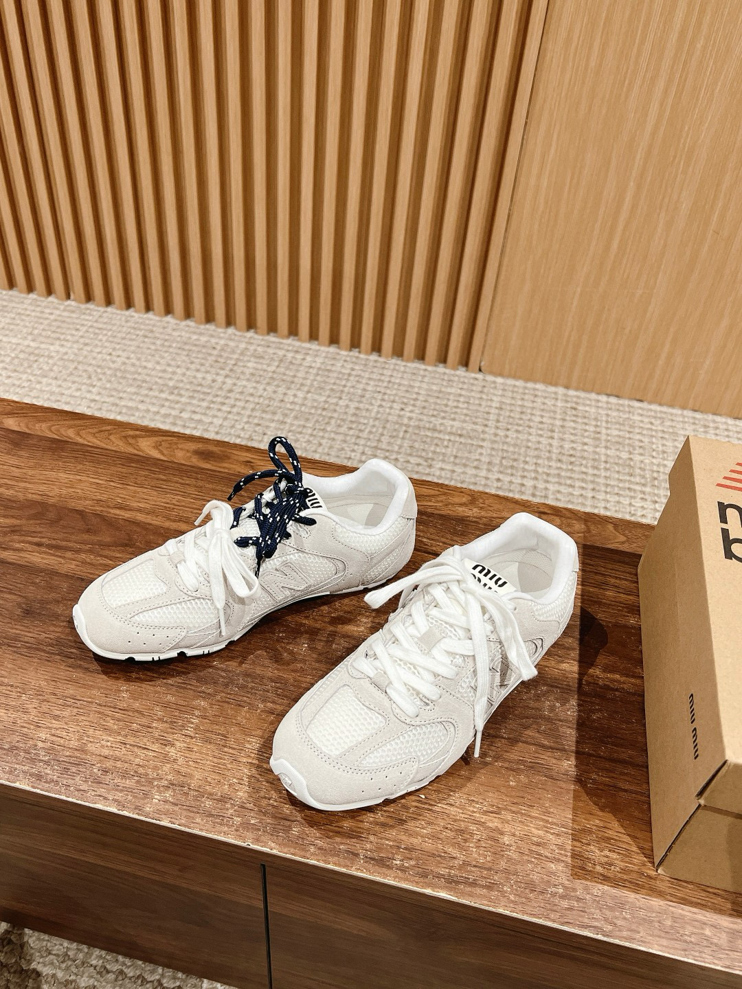 미우 미우 Miu Miu X New Balance 530# 스니커즈