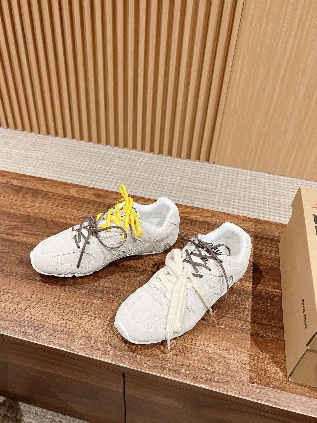 미우 미우 Miu Miu X New Balance 530# 스니커즈