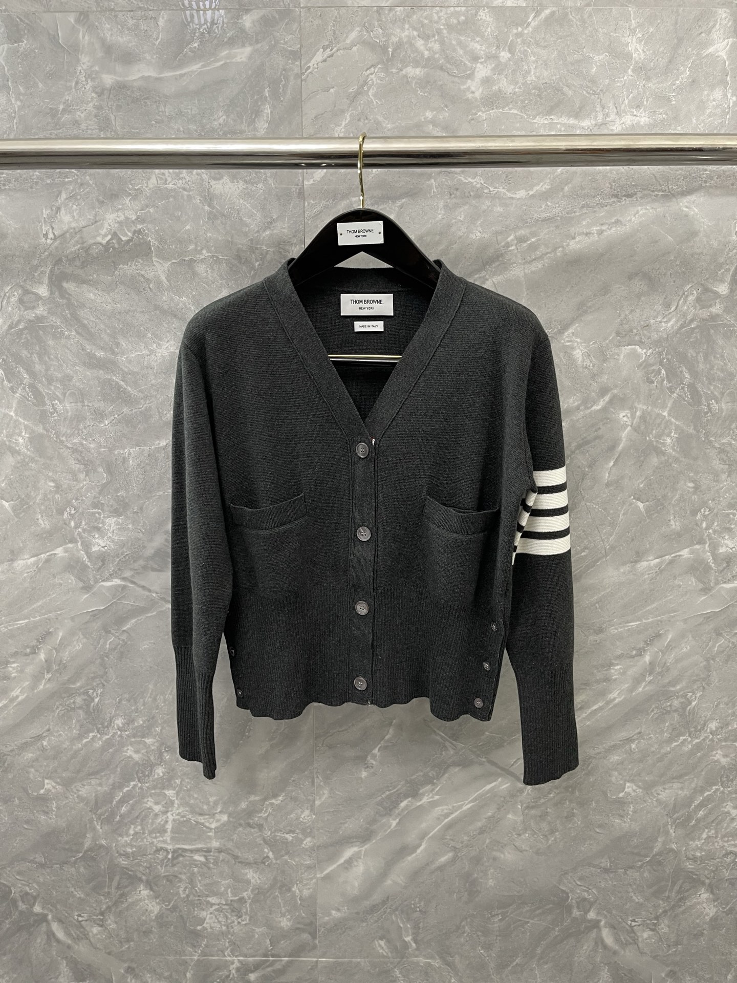 톰브라운 Thom Browne 가디건