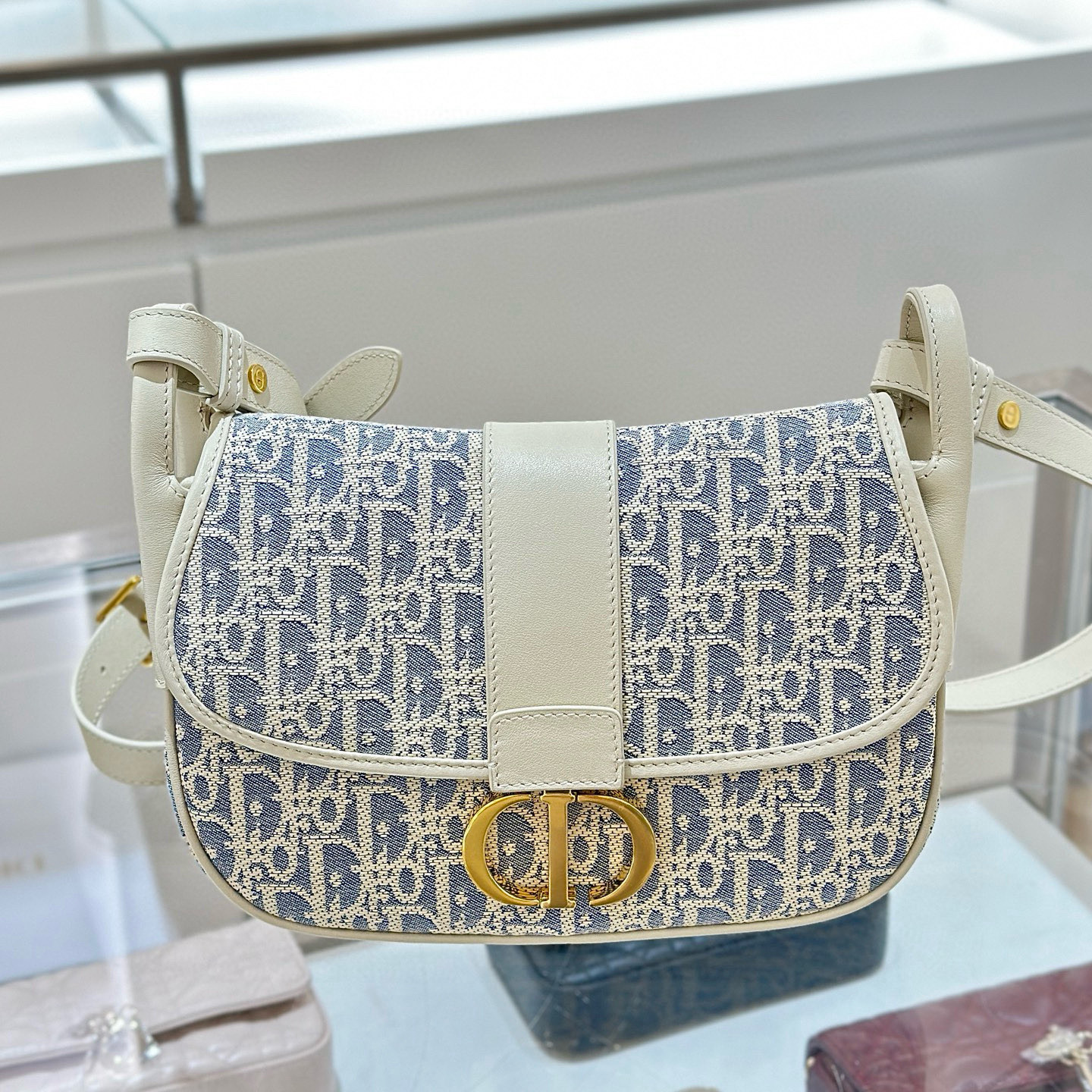 디올 Dior 30 Montaigne Bag Blue 24cm