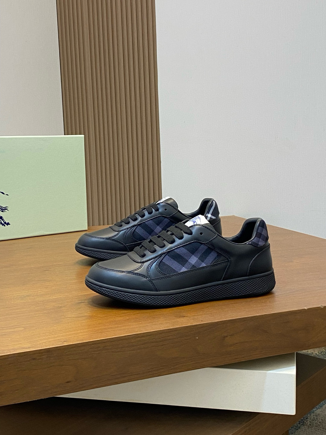 버버리 Burberry 스니커즈