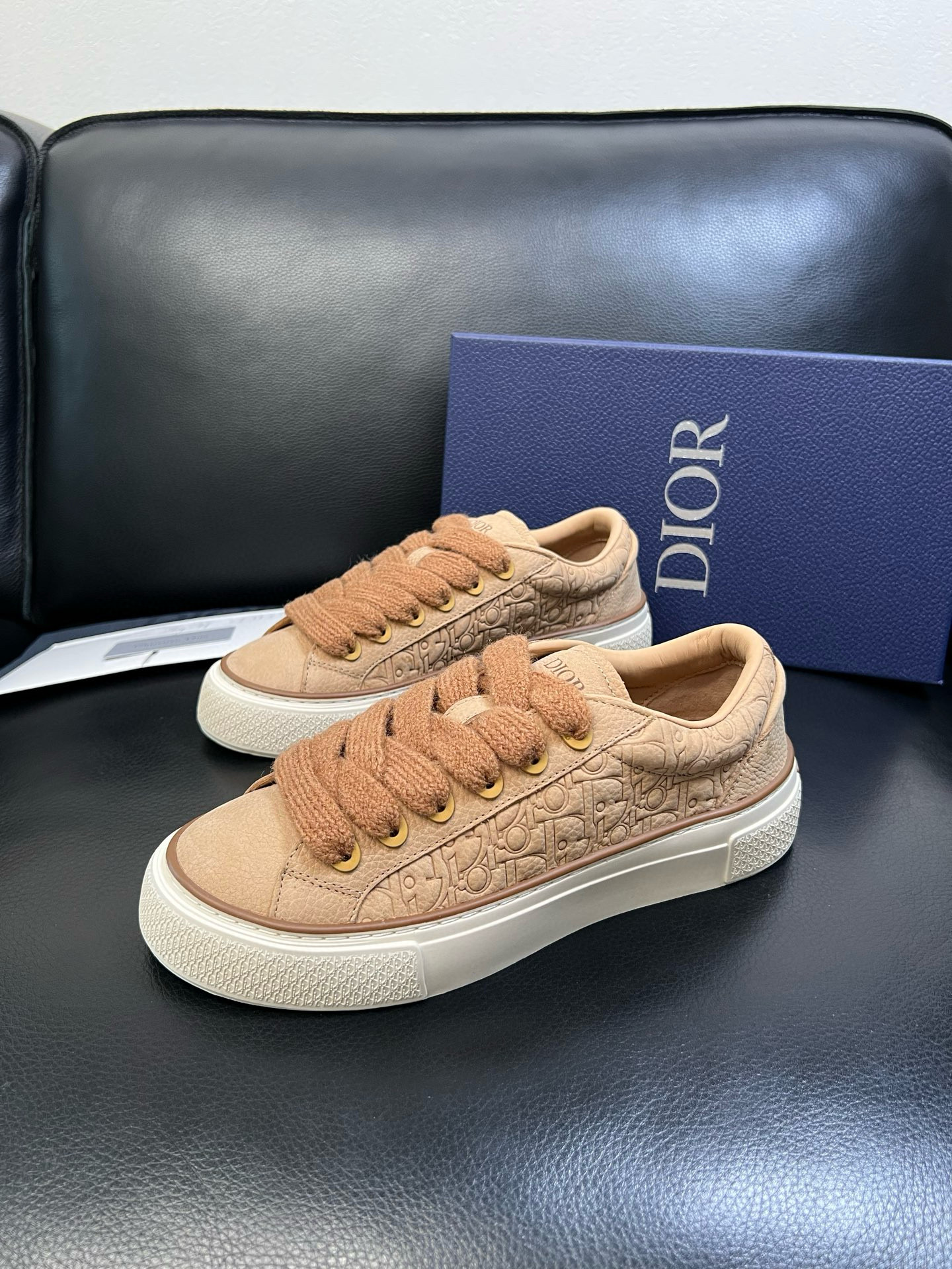 디올 Dior 스니커즈