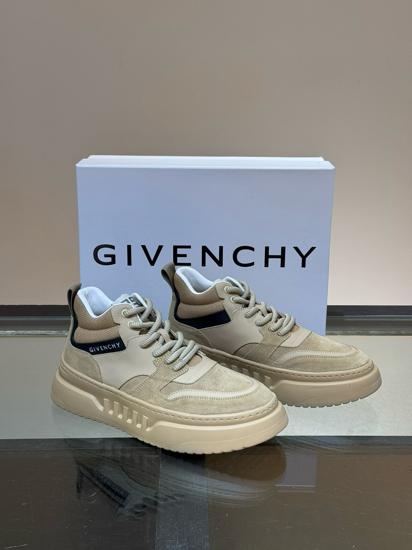 지방시 Givenchy 스니커즈