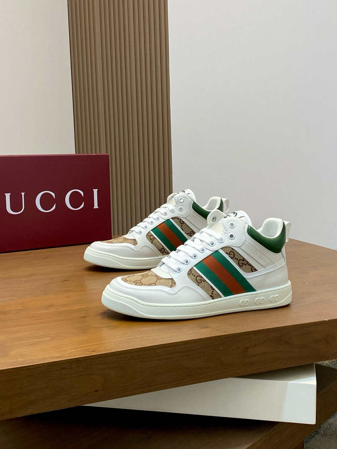 구찌 Gucci 스니커즈