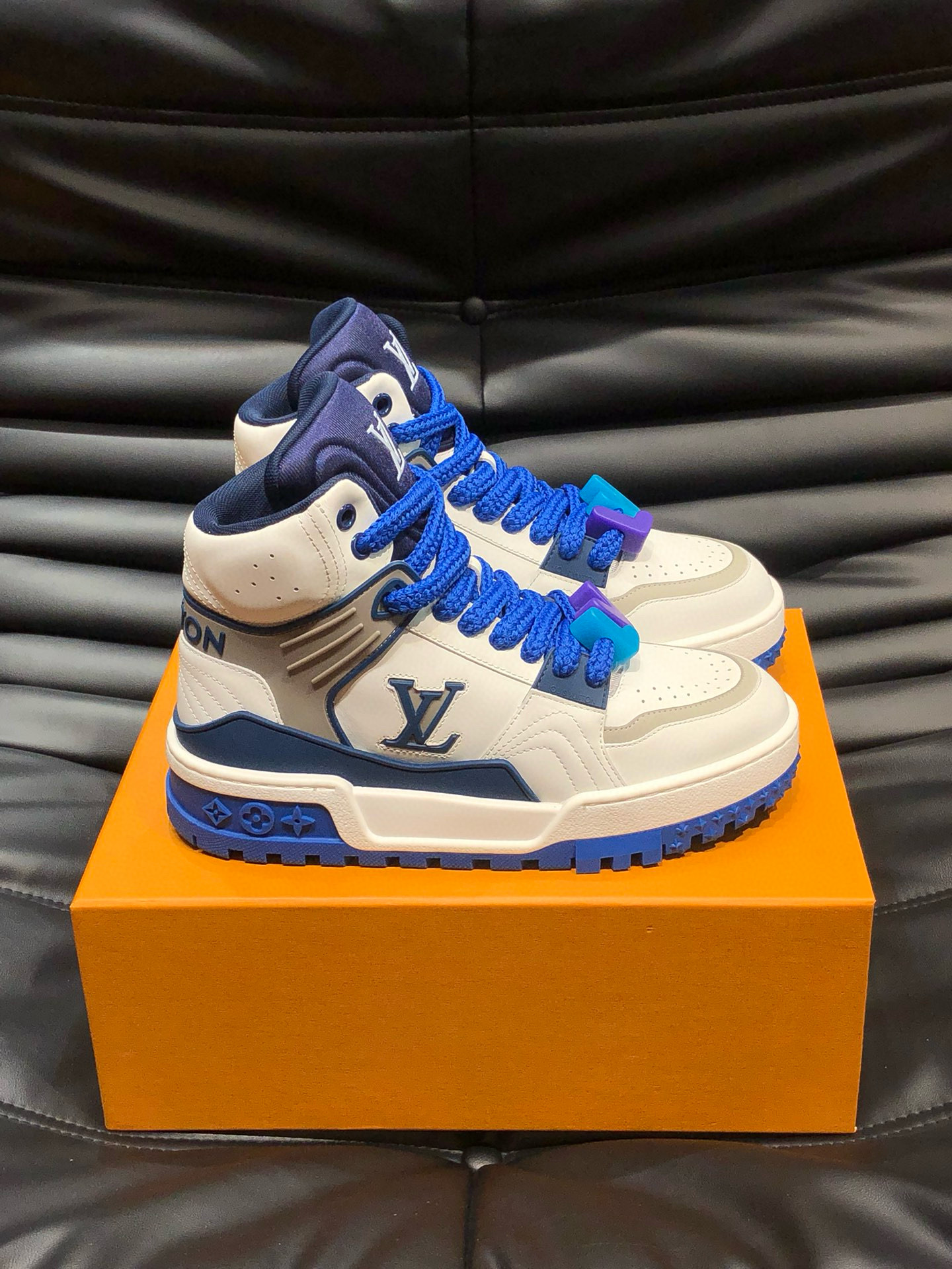 루이비통 Louis Vuitton Trainer 스니커즈