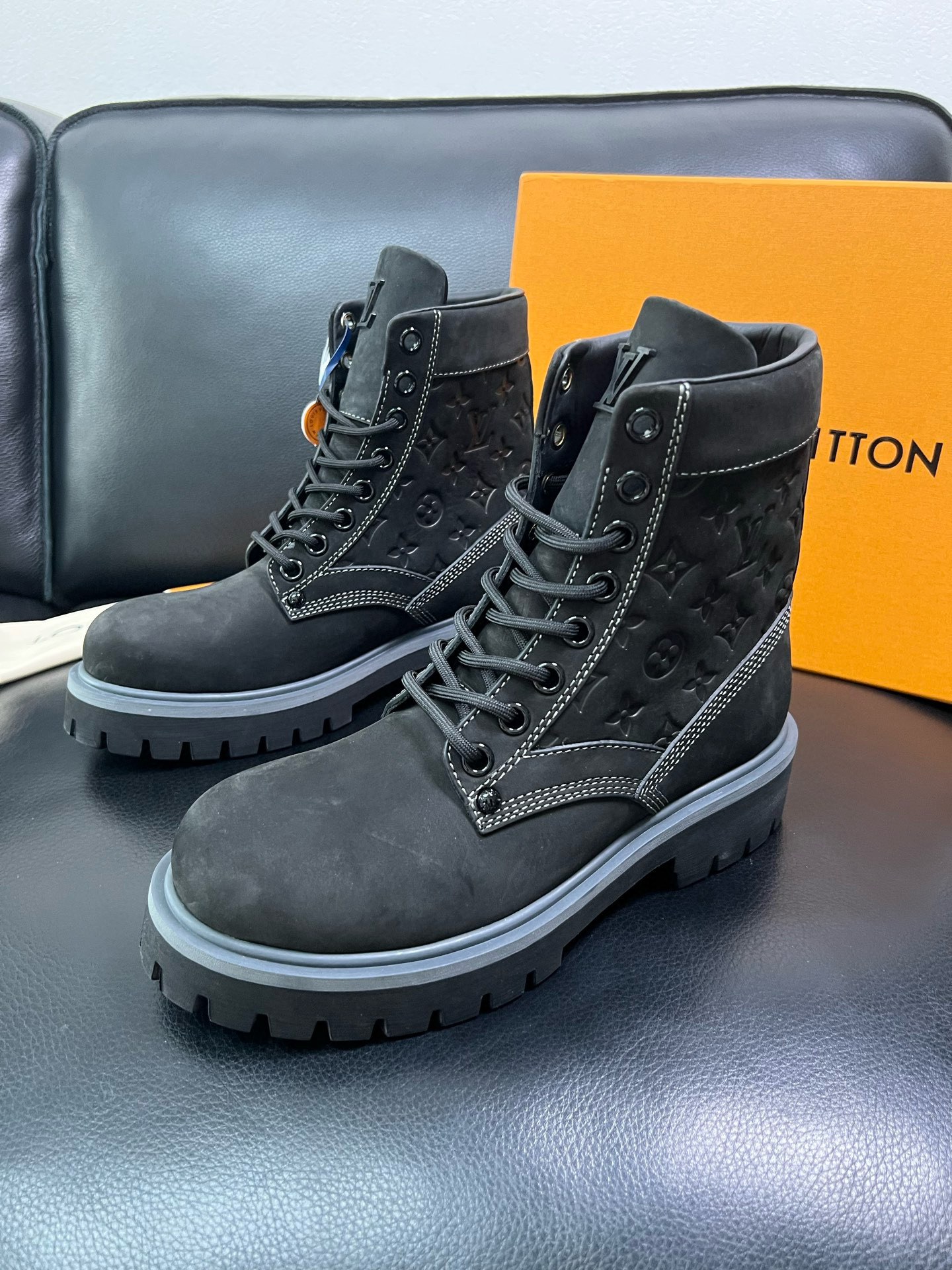 루이비통 Louis Vuitton 앵클 부츠