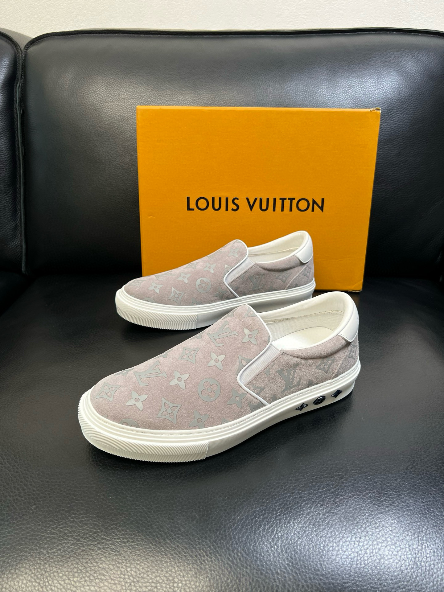 루이비통 Louis Vuitton 스니커즈