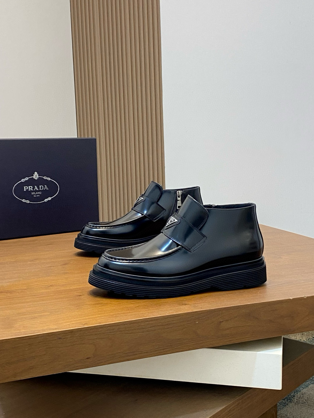 프라다 Prada 앵클 부츠