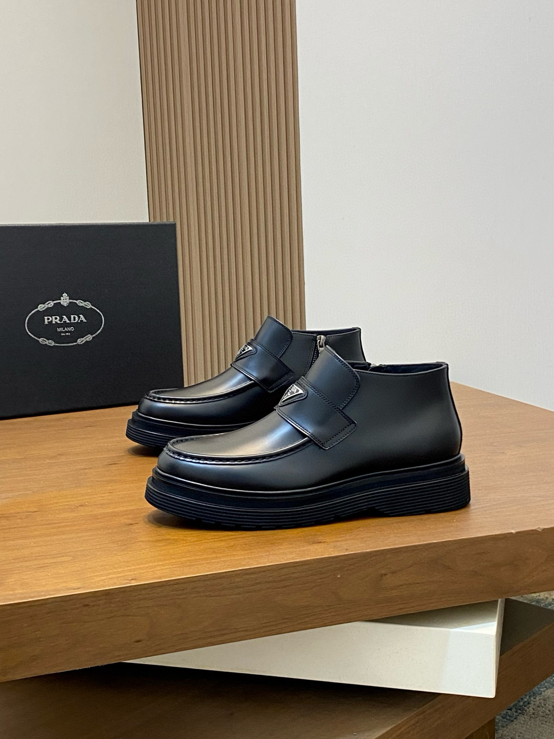 프라다 Prada 앵클 부츠