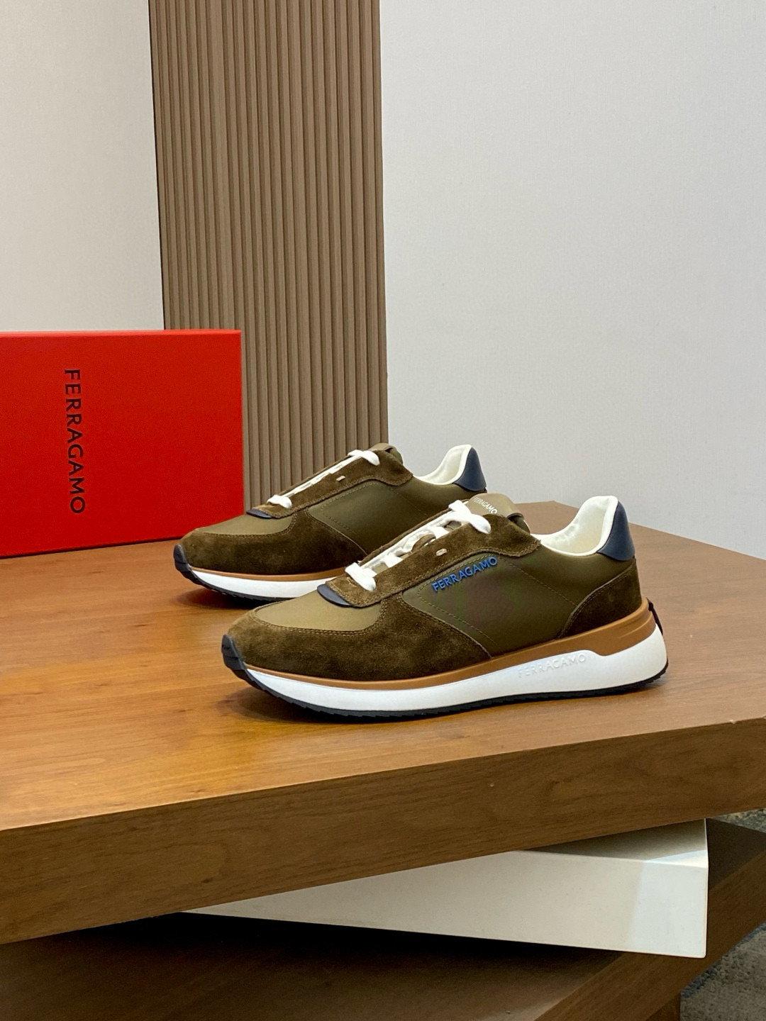 살바토레 페라가모 Salvatore Ferragamo 스니커즈