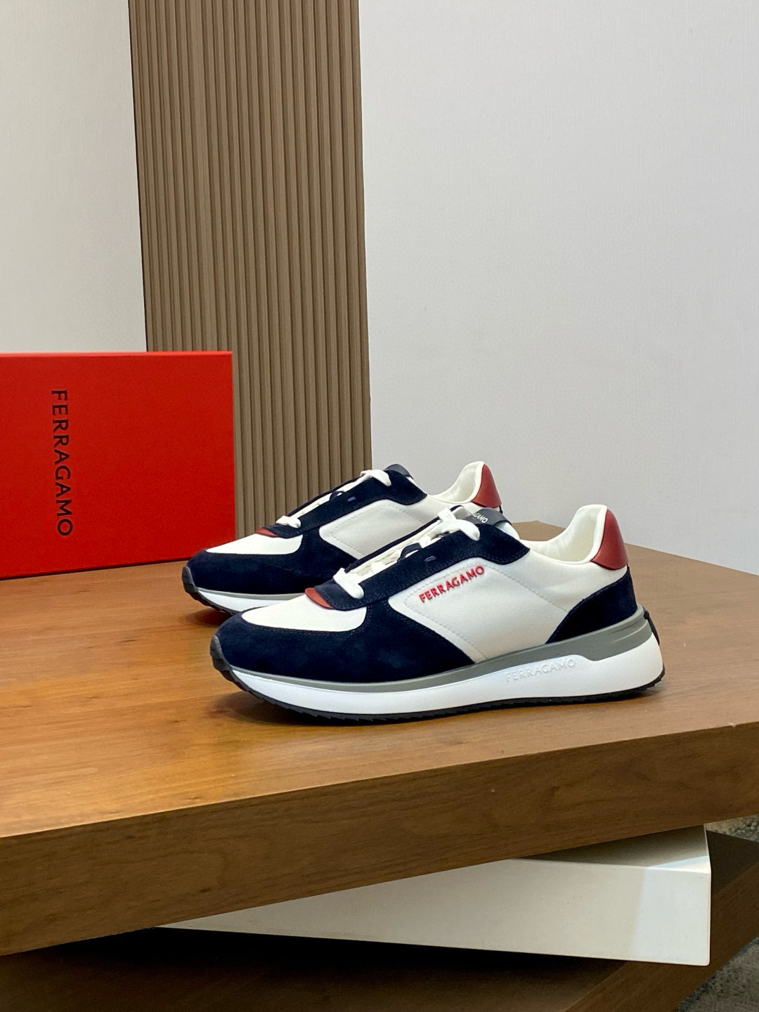 살바토레 페라가모 Salvatore Ferragamo 스니커즈