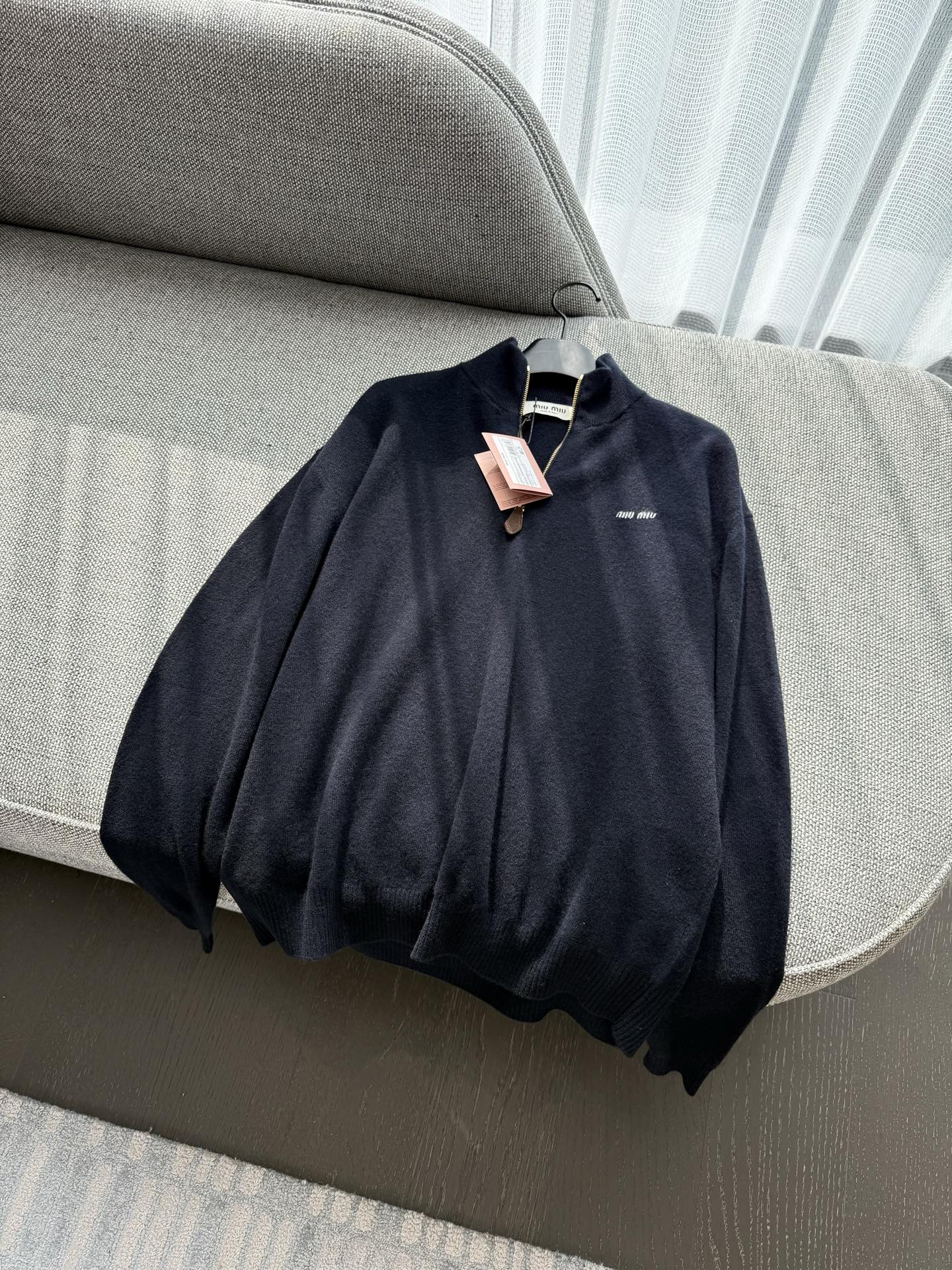 미우 미우 Miu Miu 스웨터
