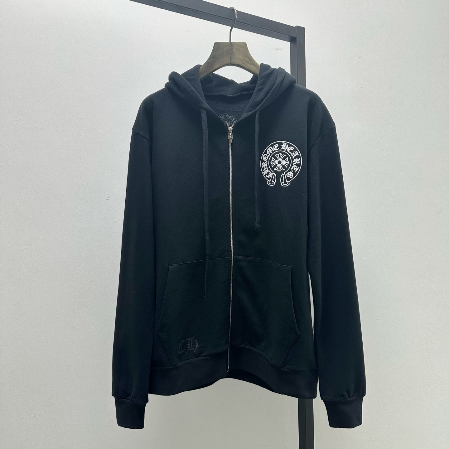 크롬하츠 홀스슈 후드 블랙 - 뉴욕 한정