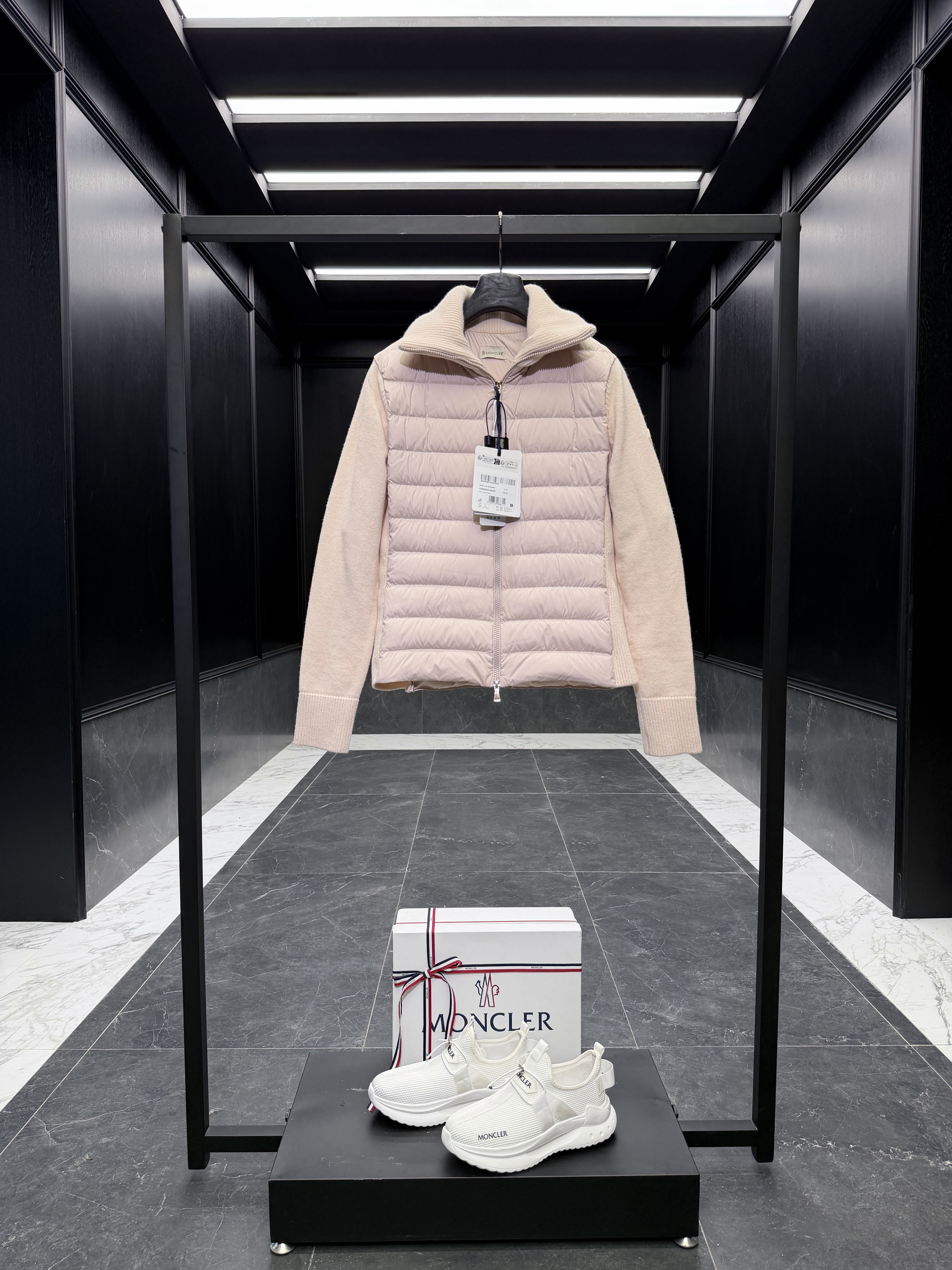 몽클레어 Moncler Cardigan Tricot808 니트 패딩。