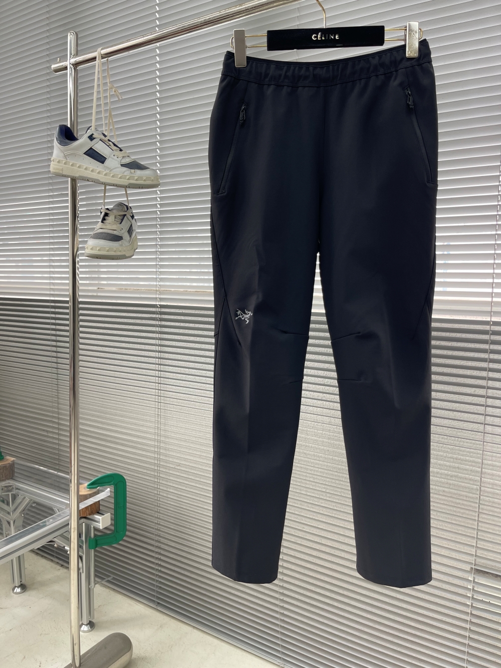 아크테릭스 ARC'TERYX 바지