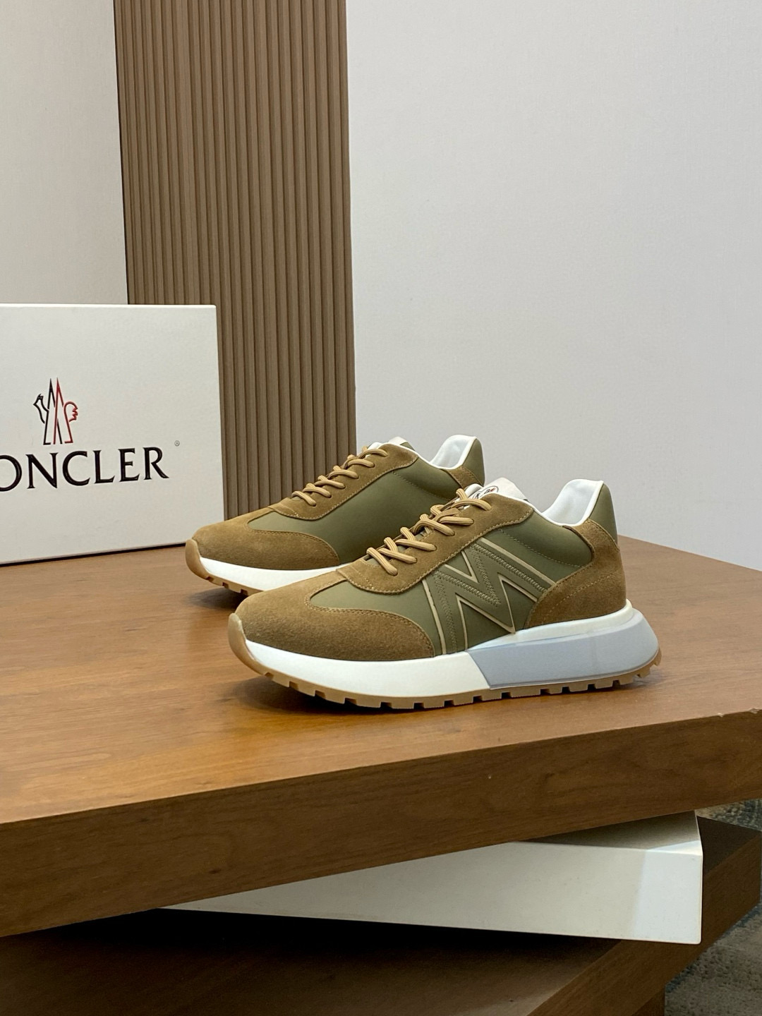 몽클레어 Moncler 스니커즈