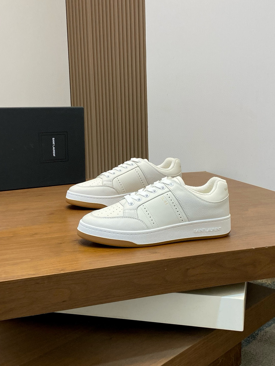 생로랑 Saint Laurent 스니커즈