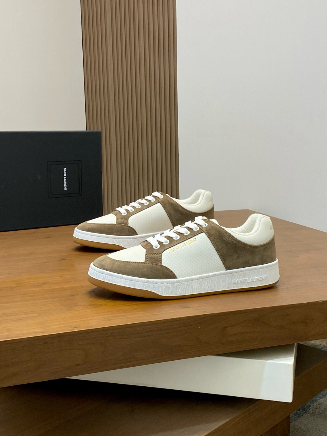 생로랑 Saint Laurent 스니커즈