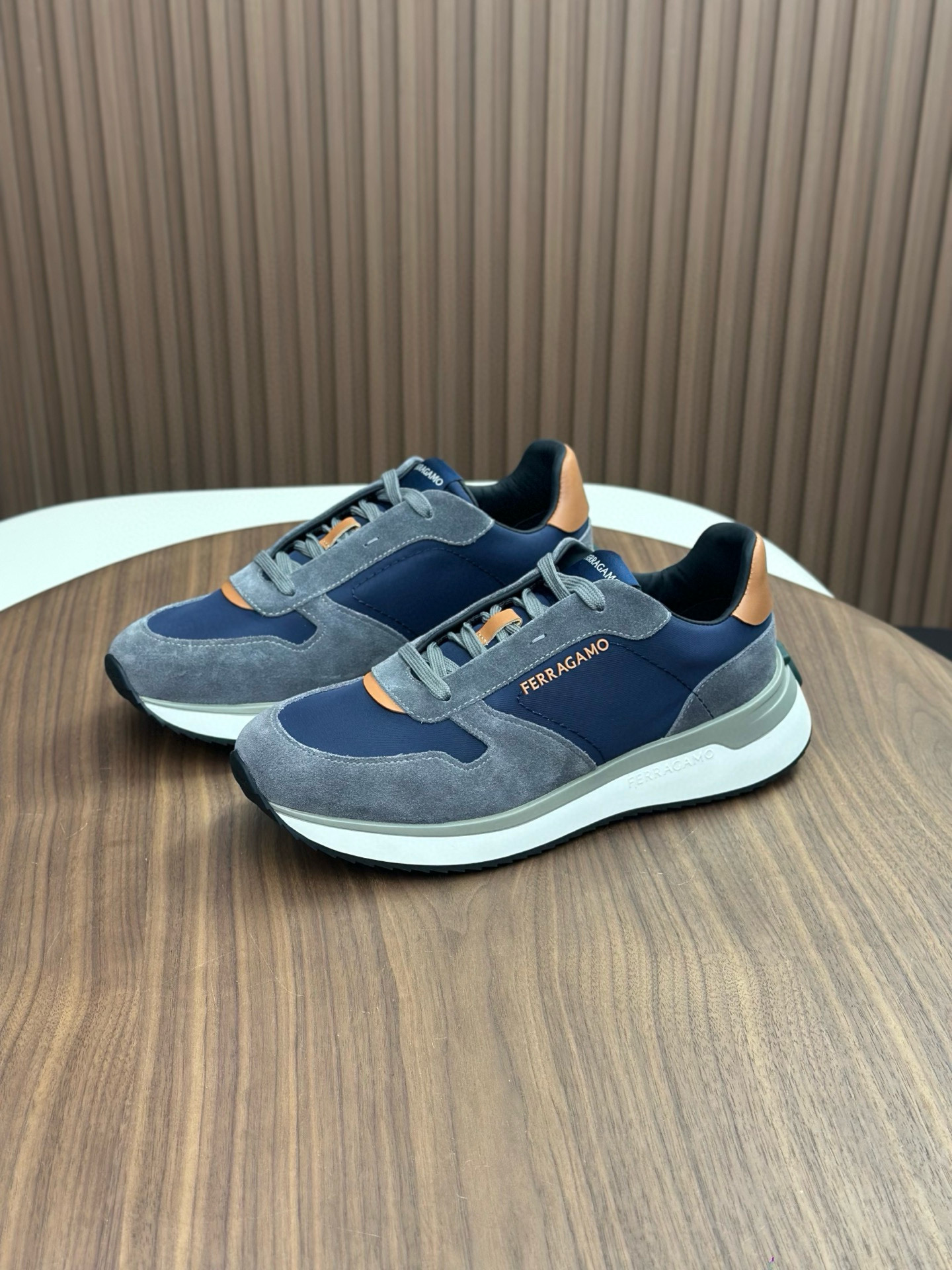 살바토레 페라가모 Salvatore Ferragamo 스니커즈