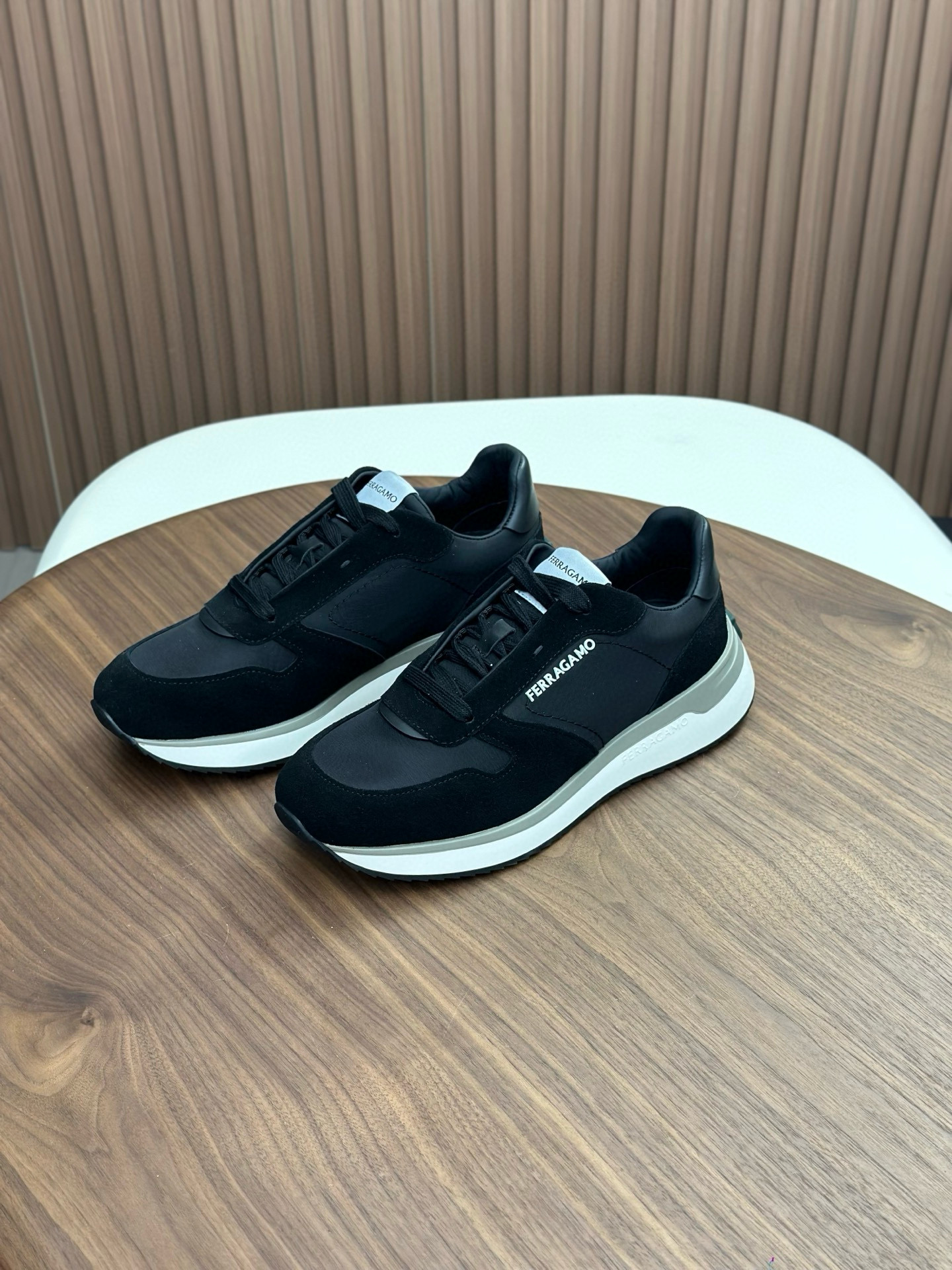 살바토레 페라가모 Salvatore Ferragamo 스니커즈