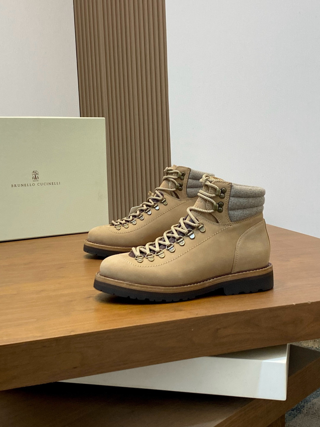 브루넬로 쿠치넬리 Brunello Cucinelli 앵클 부츠