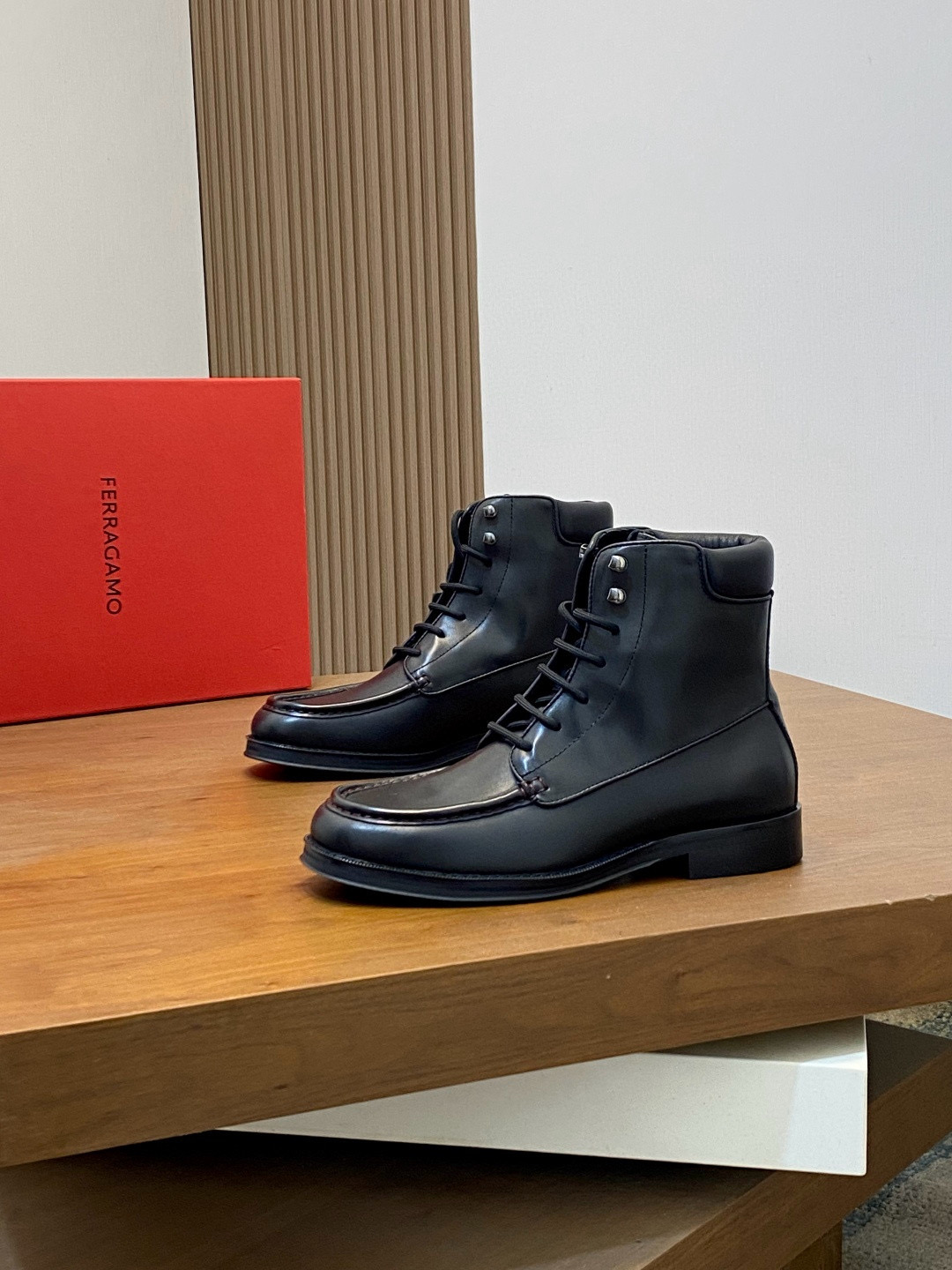 살바토레 페라가모 Salvatore Ferragamo 앵클 부츠