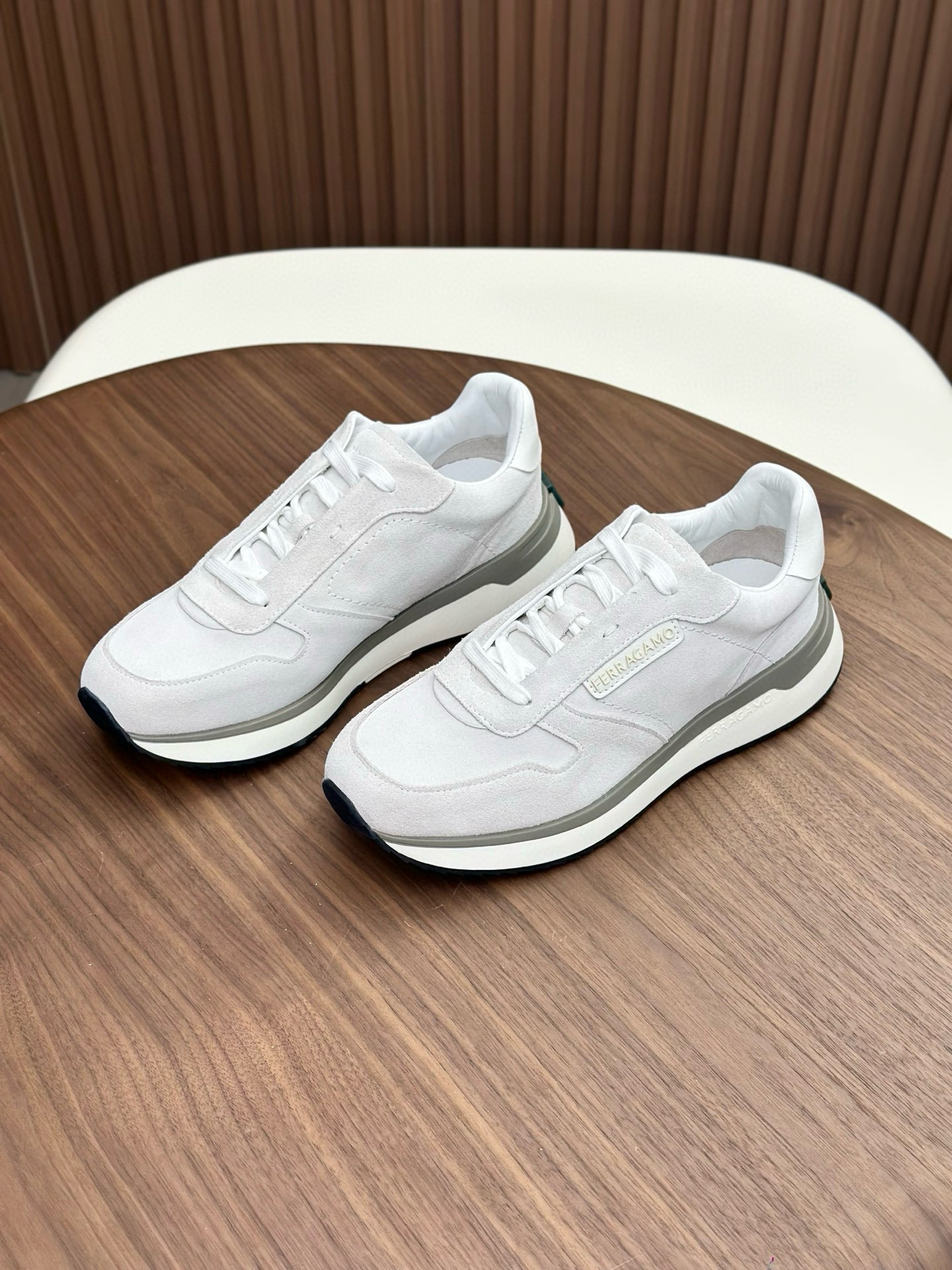 살바토레 페라가모 Salvatore Ferragamo 스니커즈