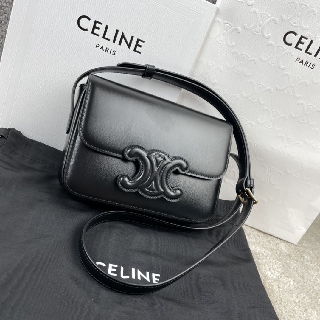 셀린느 Celine 199233 Small TRIOMPHE Bag 18.5cm