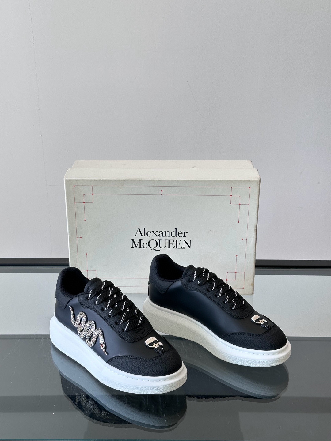 Alexander McQueen 스니커즈 Black