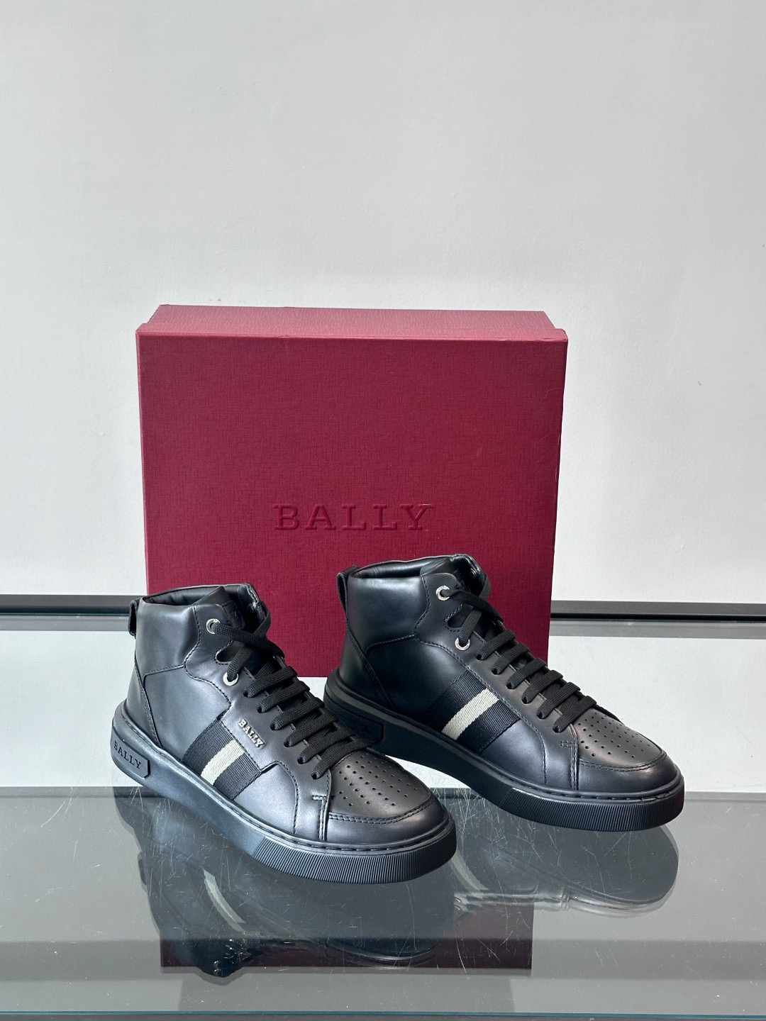 발리 Bally 스니커즈