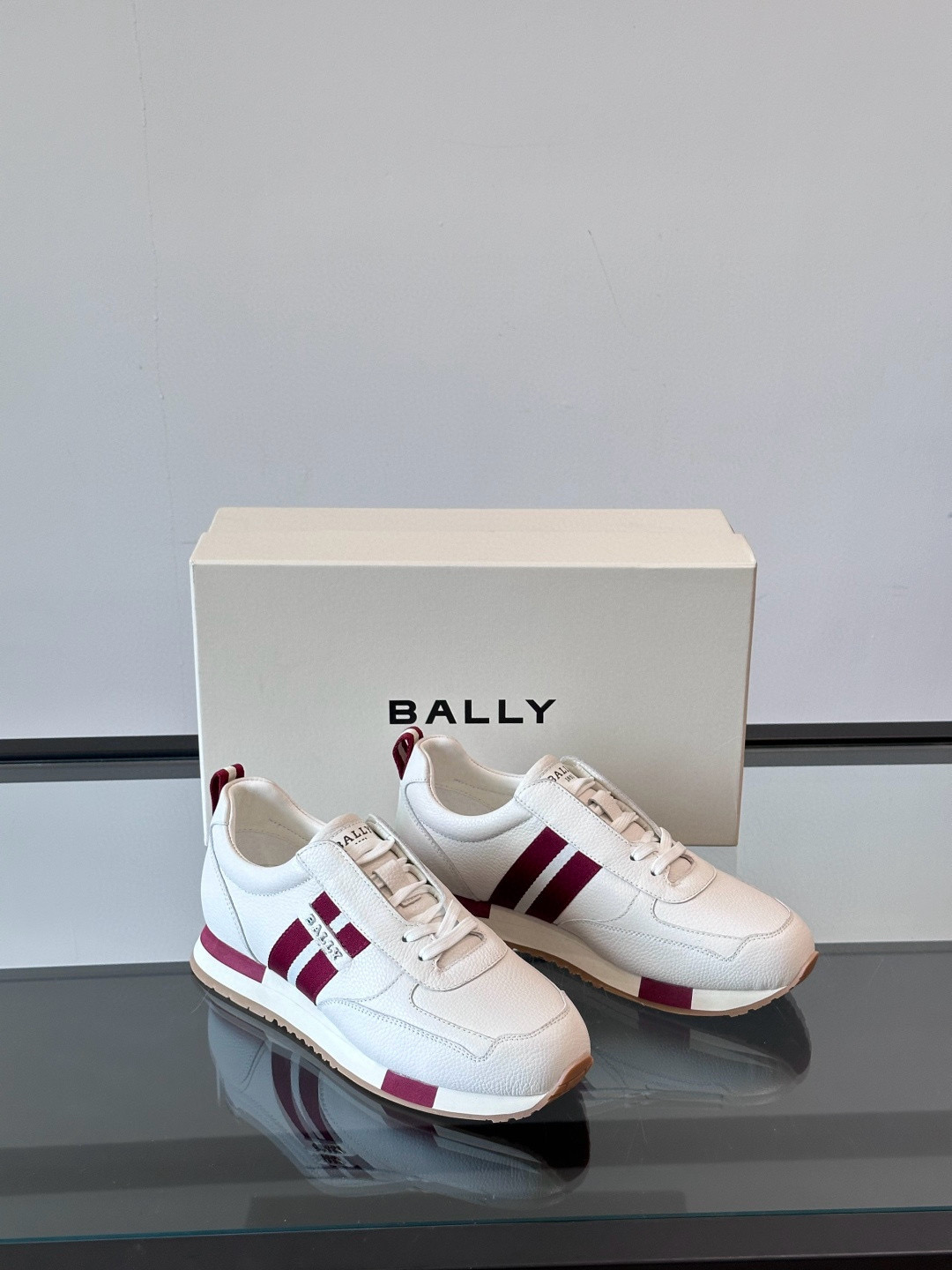 발리 Bally 스니커즈