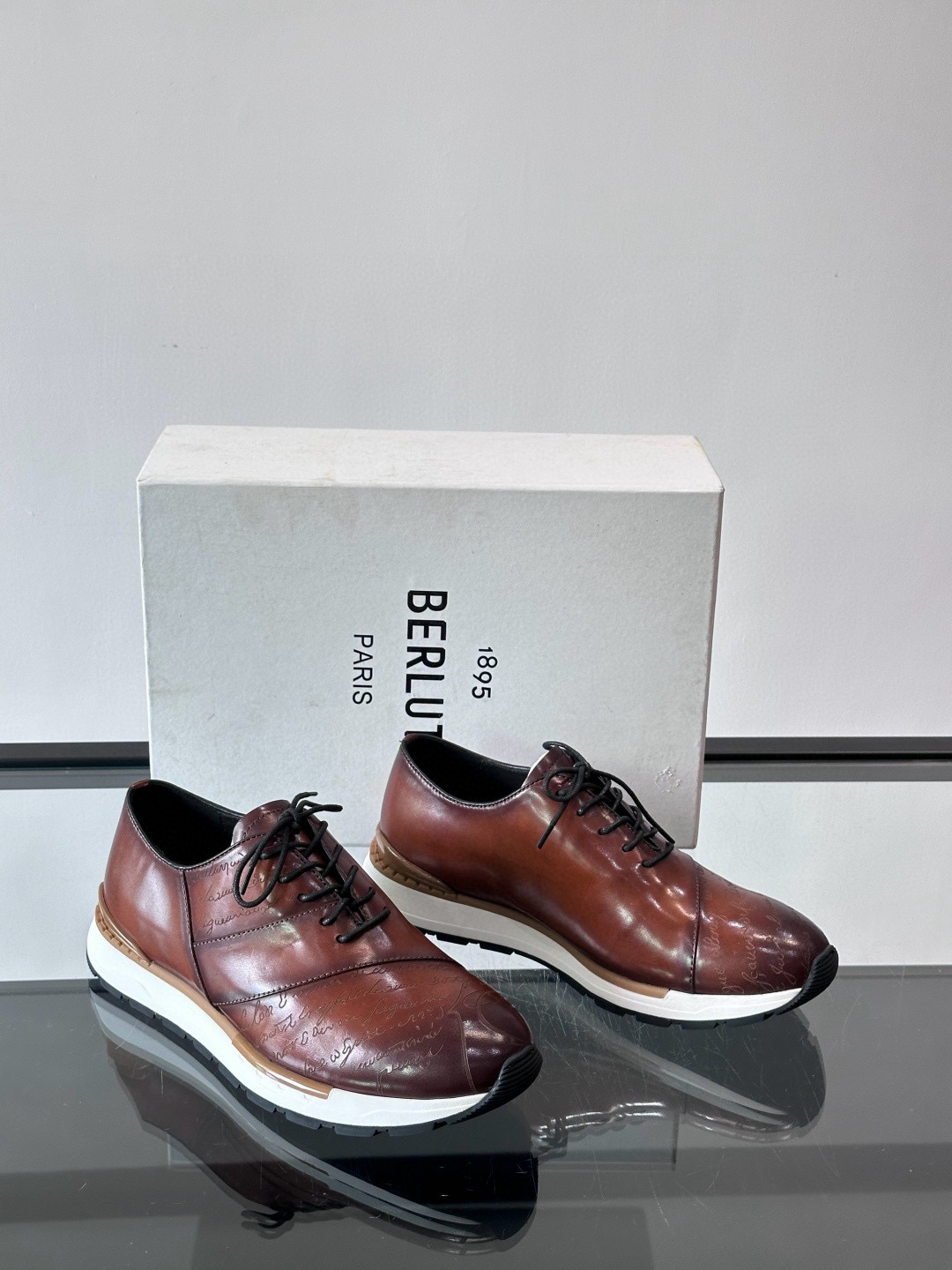 벨루티 Berluti 스니커즈