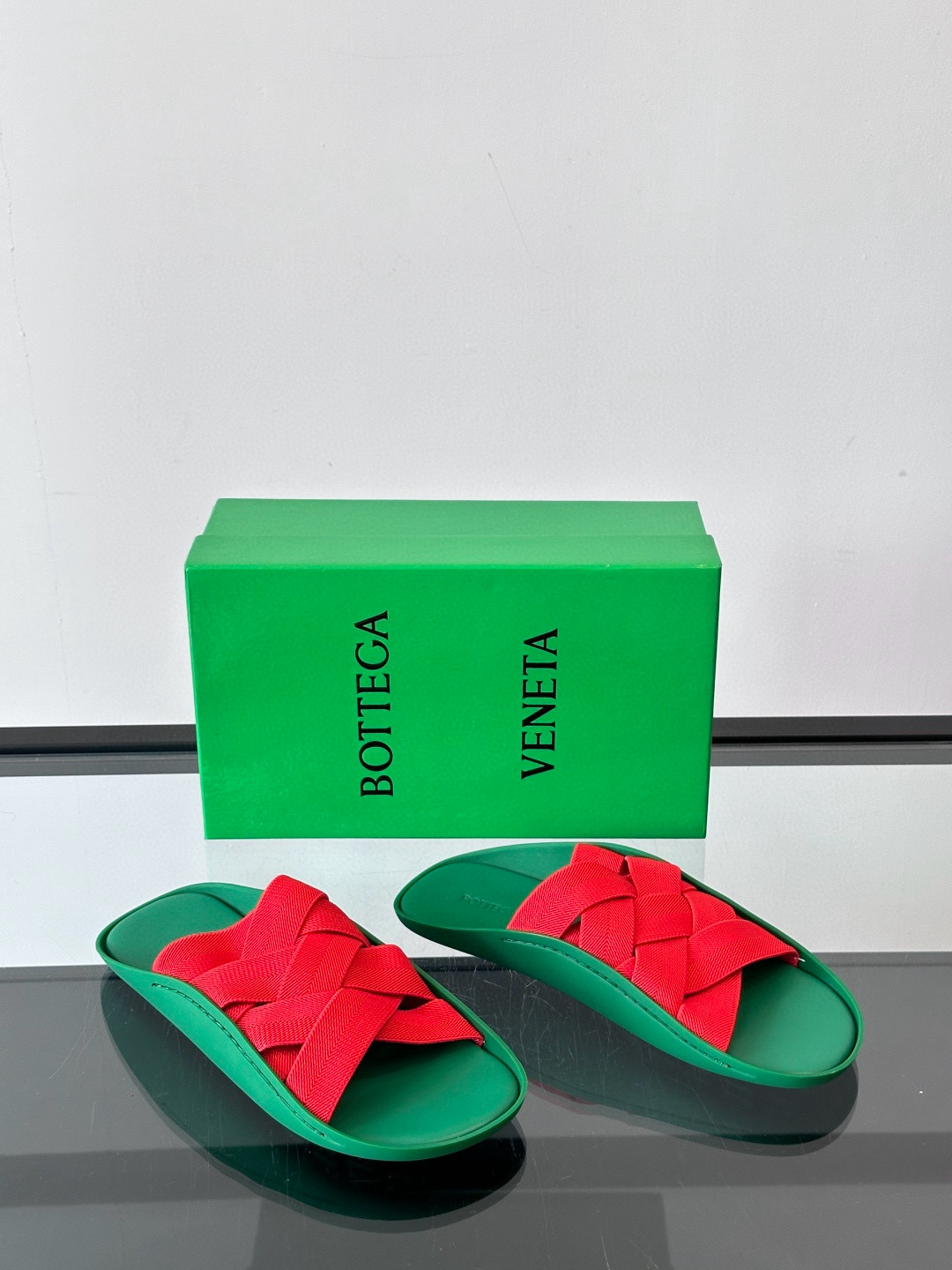 보테가 베네타 Bottega Veneta Sanlon02 슬리퍼