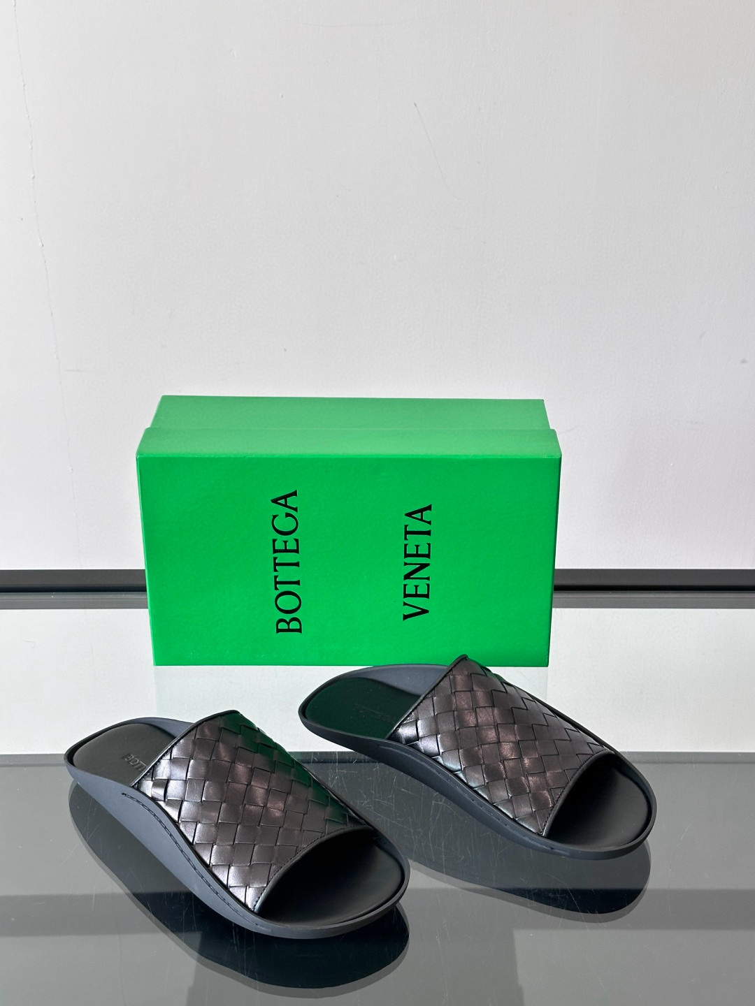 보테가 베네타 Bottega Veneta Sanlon02 슬리퍼