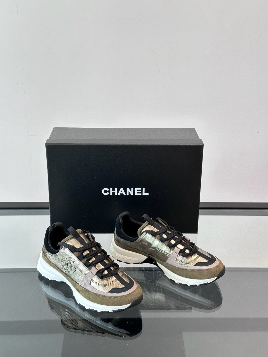 샤넬 CHANEL 스니커즈