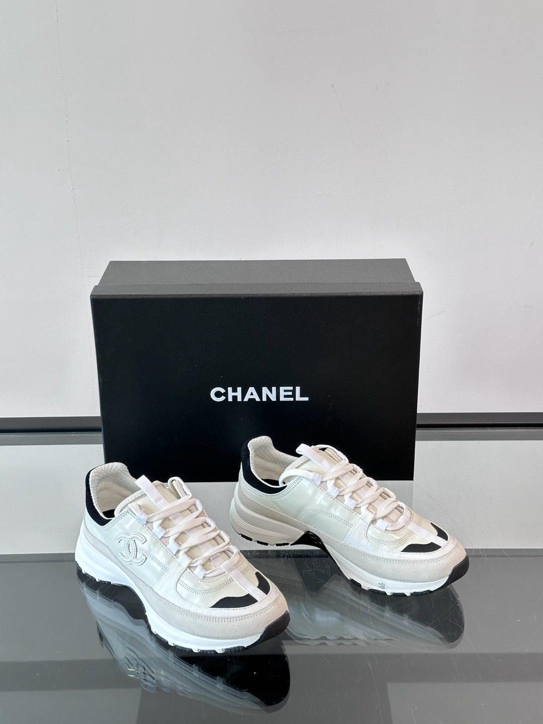 샤넬 CHANEL 스니커즈