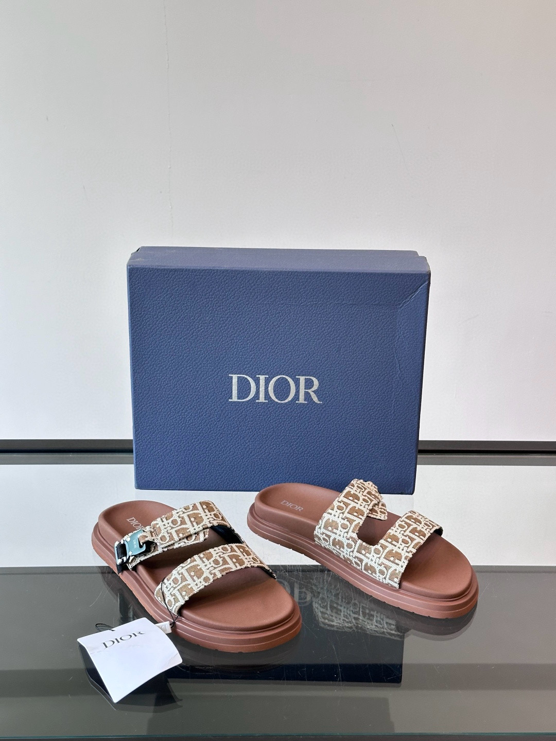 디올 Dior Aque 슬리퍼