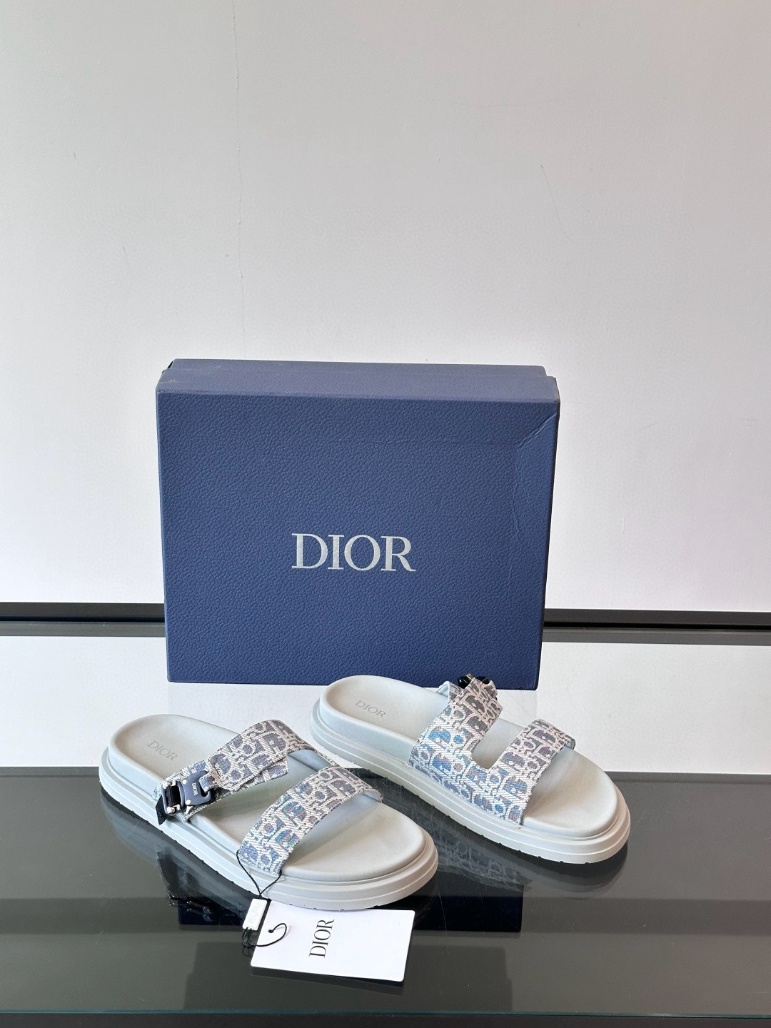 디올 Dior Aque 슬리퍼