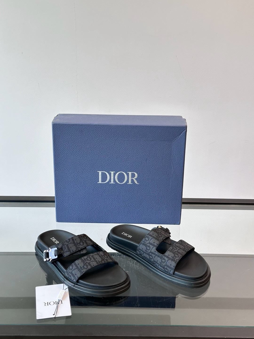 디올 Dior Aque 슬리퍼