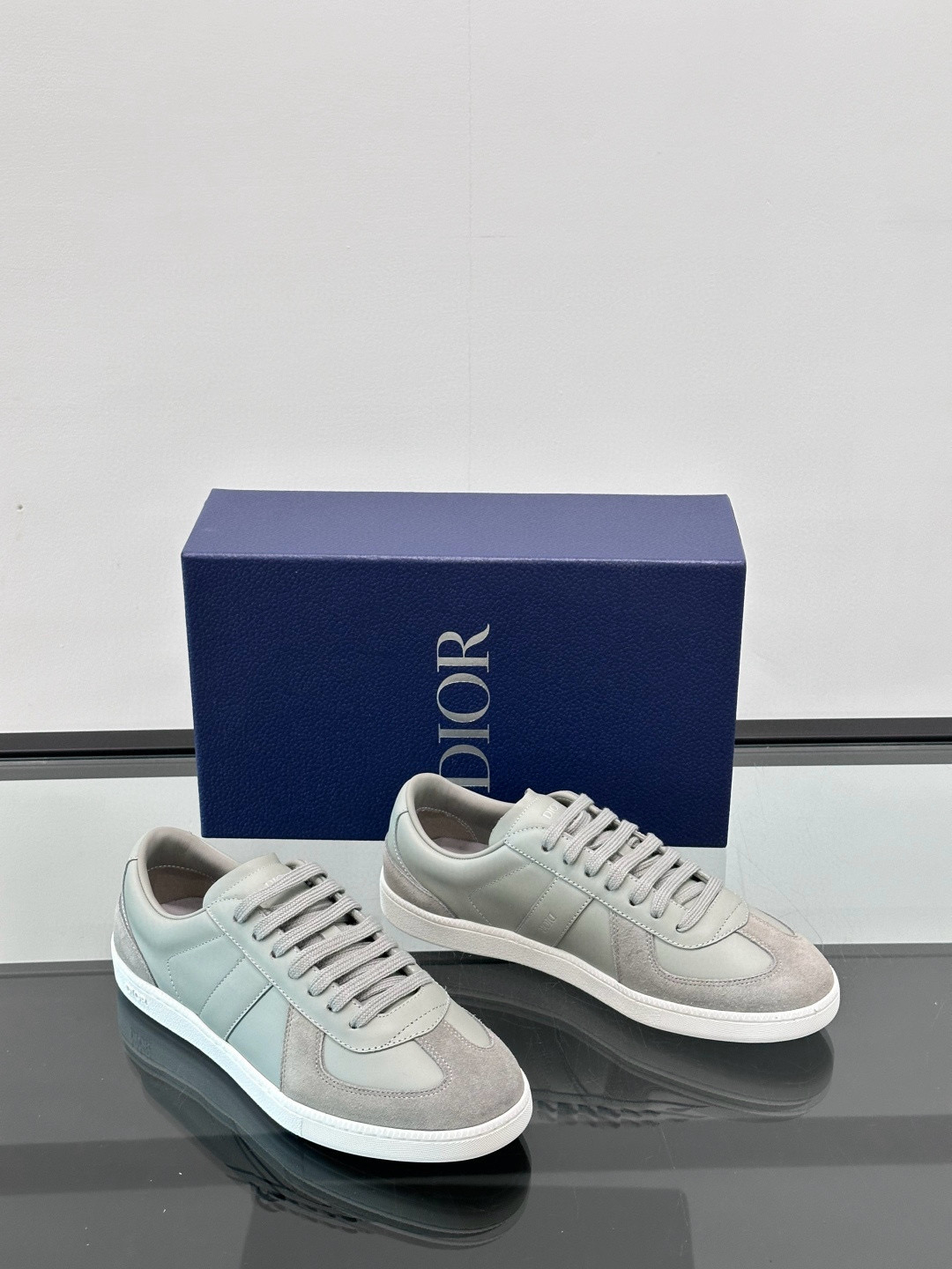 디올 Dior B01 스니커즈