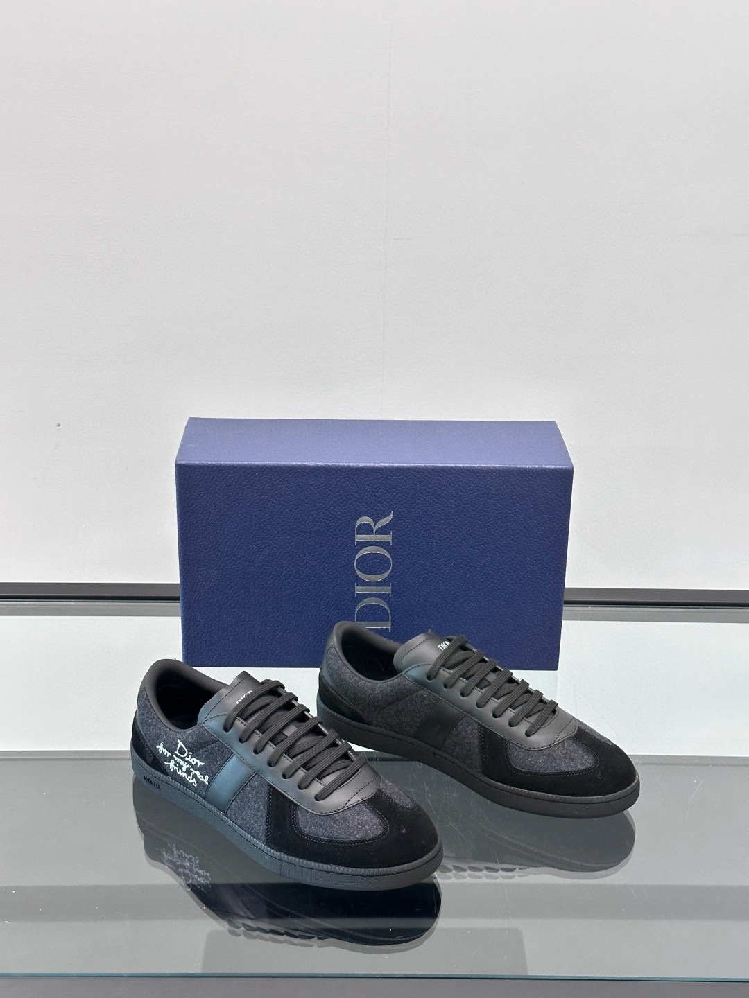 디올 Dior B01 스니커즈